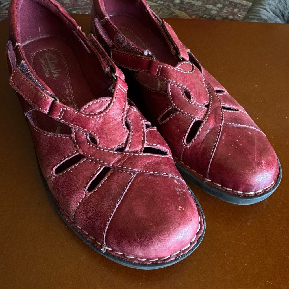 Clarks Bendables Nikki Regatta Red Leather Loafers Womens Size 8 Sandals